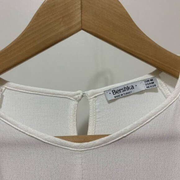 Bershka Romantic White Blouse with 3/4 Sleeves Women's Size Medium Flowy Boho - Picture 9 of 10